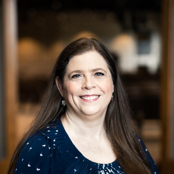 Portrait image of Melinda Thompson Portrait image of Melinda Thompson